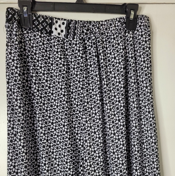 Unique spectrum Palazzo pants - Picture 5 of 5